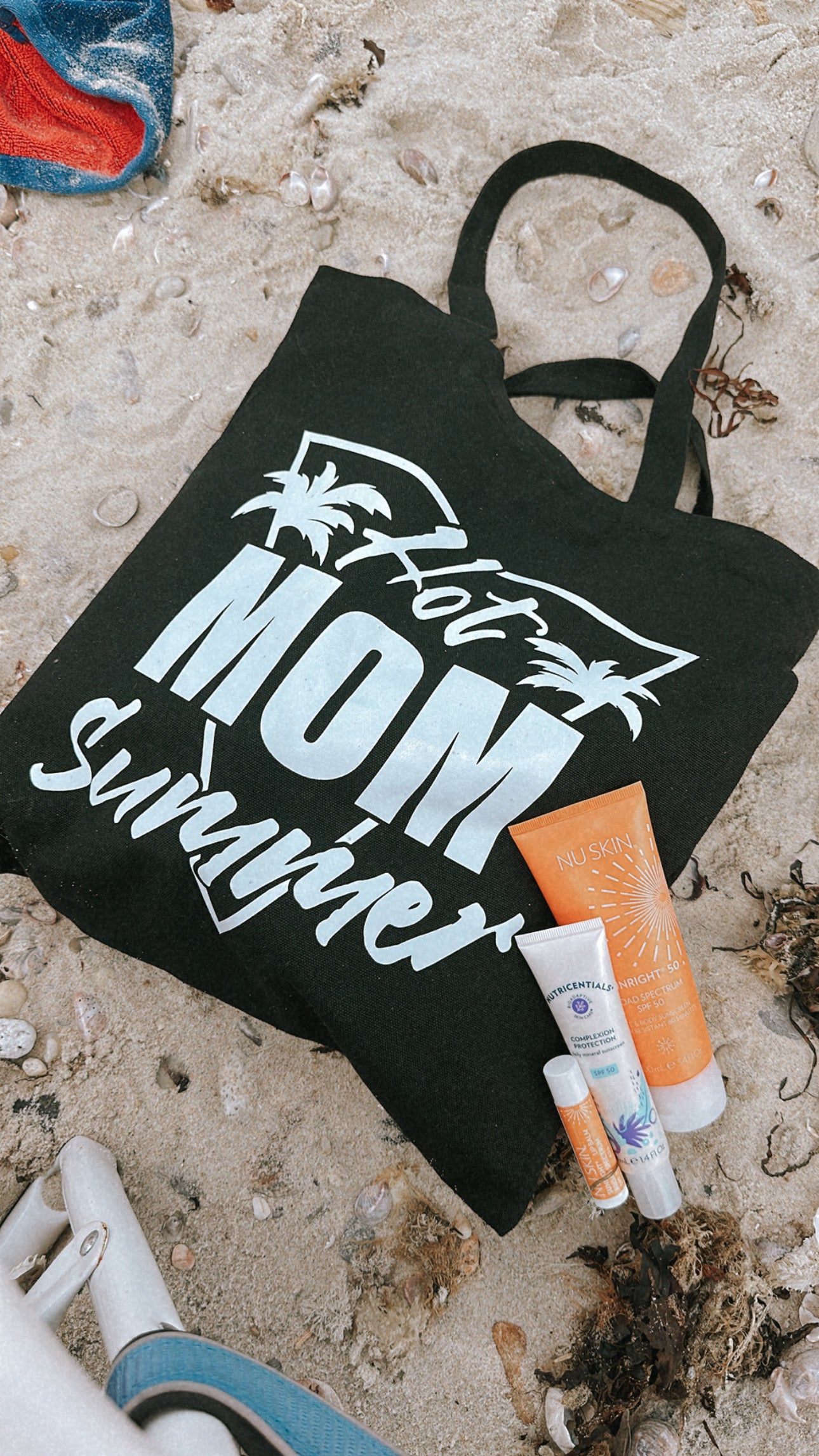 Hot Mom Summer Tote